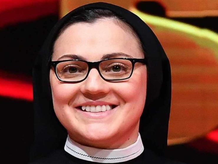 Suor Cristina (fonte web) 31.10.2022-crmag.it (1)