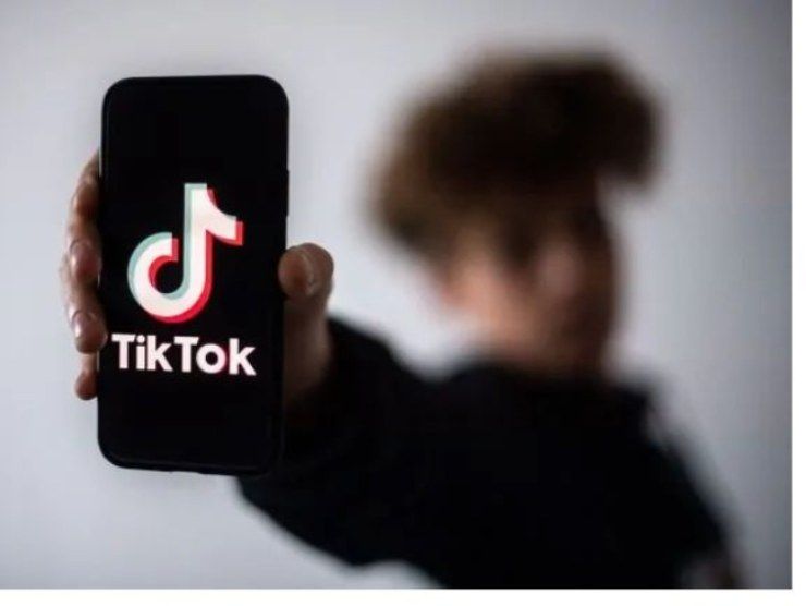 Tik tok (web source) 15.11.2022 crmag