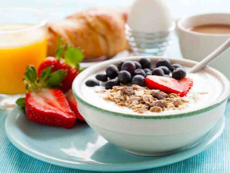 colazione salutare con frutta